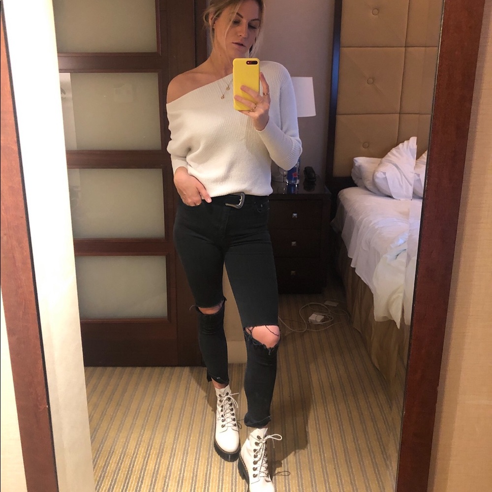 Black Skinny jeans